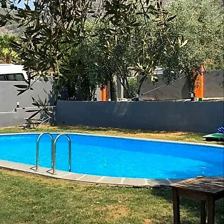 Marinaya 10 Dk Havuzlu فندق غوجيك